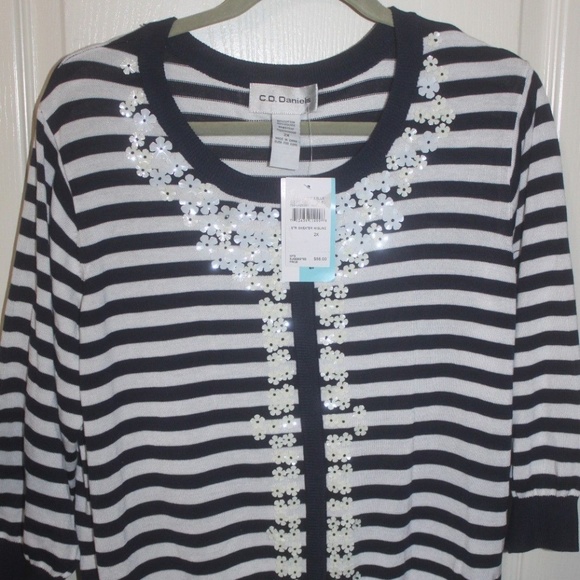C.D. DANIELS NAVY WHITE STRIPE BEADED Embellushed Top NWT $56 Size 2X - Picture 4 of 8